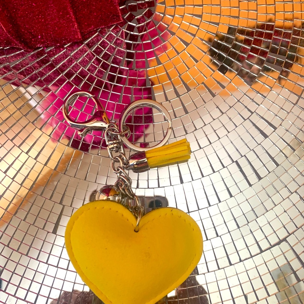Yellow rhinestone keychain new. - Picture 2 of 3